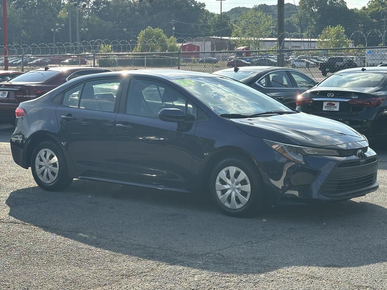 Toyota Corolla LE CVT (Natl) 2024