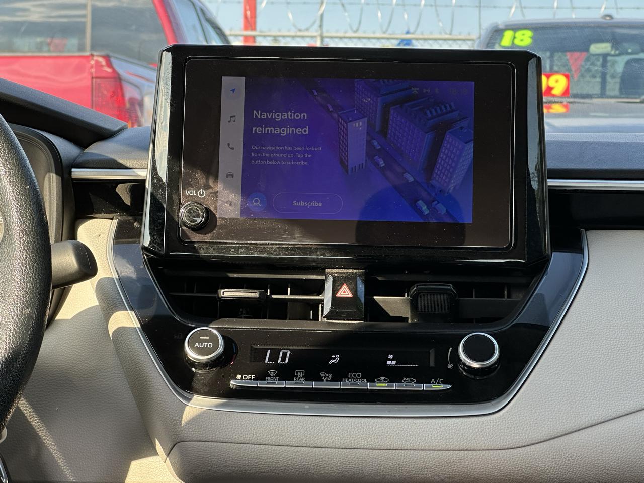 Toyota Corolla LE CVT (Natl) 2024