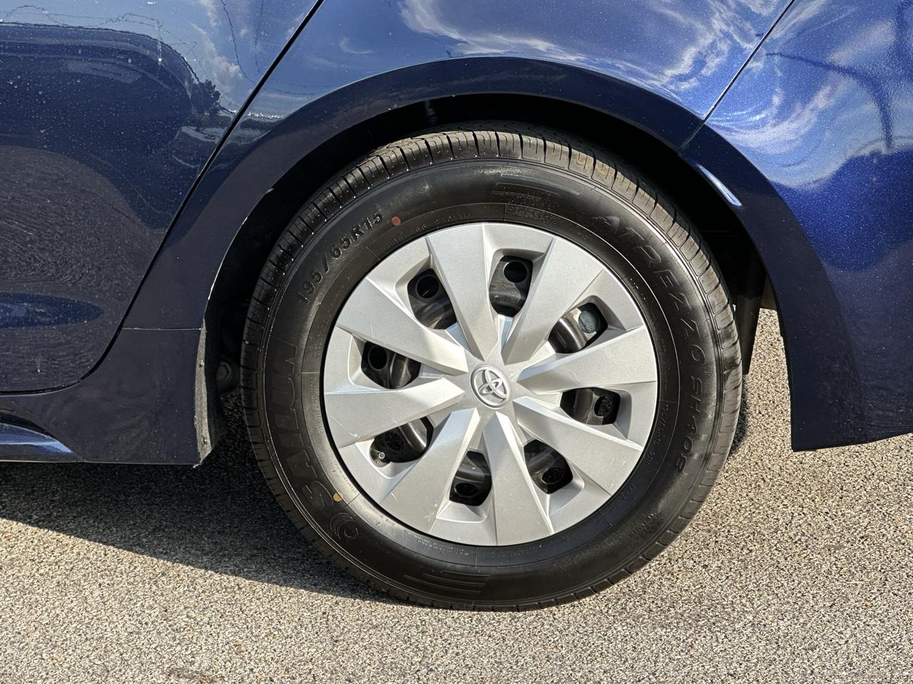 Toyota Corolla LE CVT (Natl) 2024