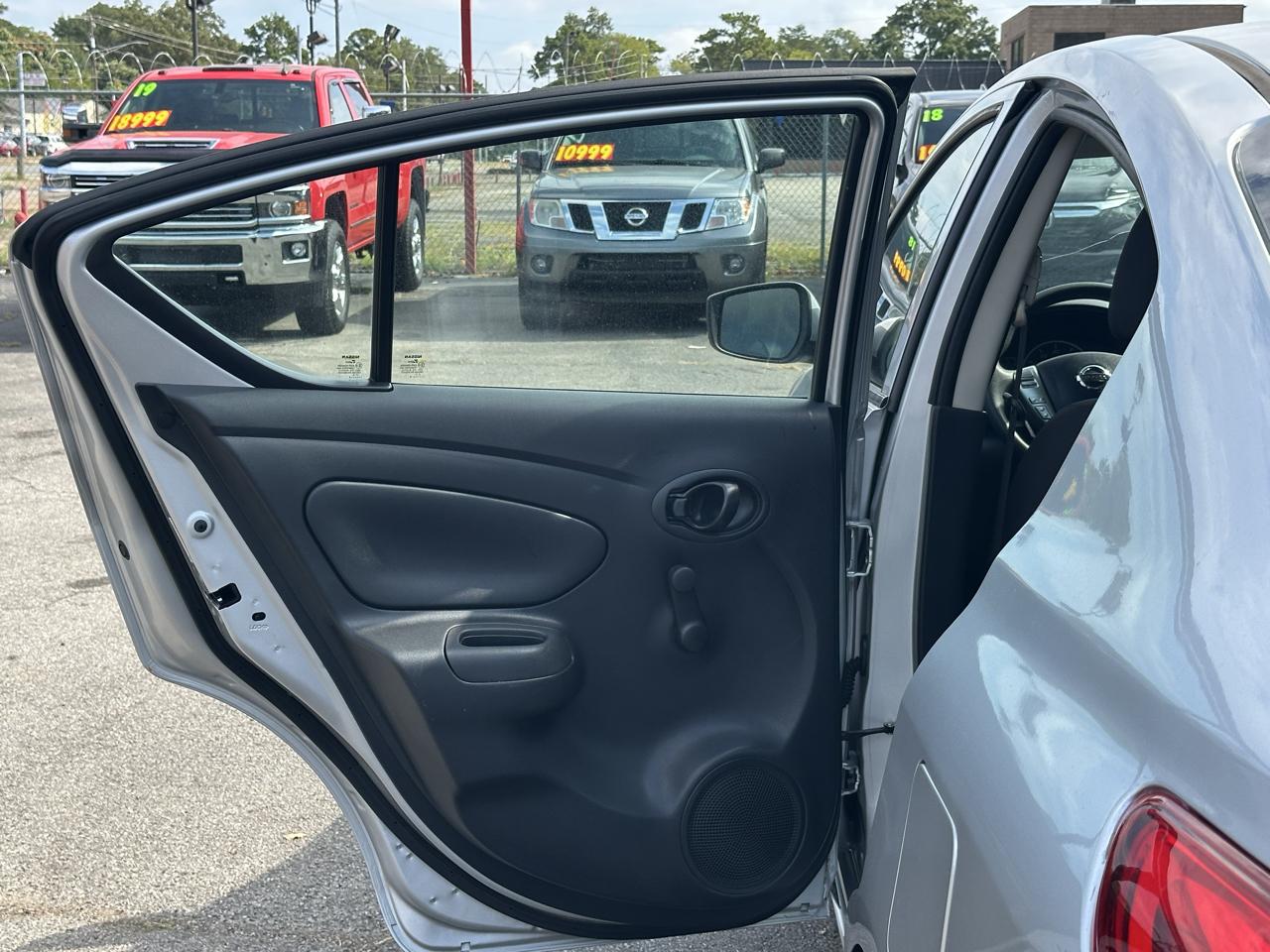Nissan Versa Sedan S Plus CVT 2018