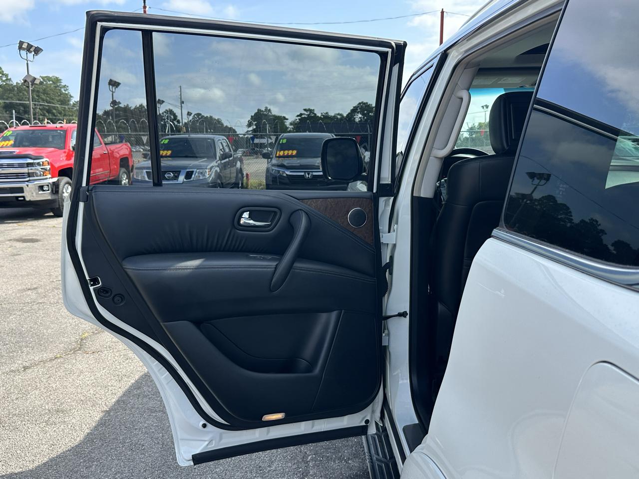 Infiniti QX80 2WD 4dr 2016