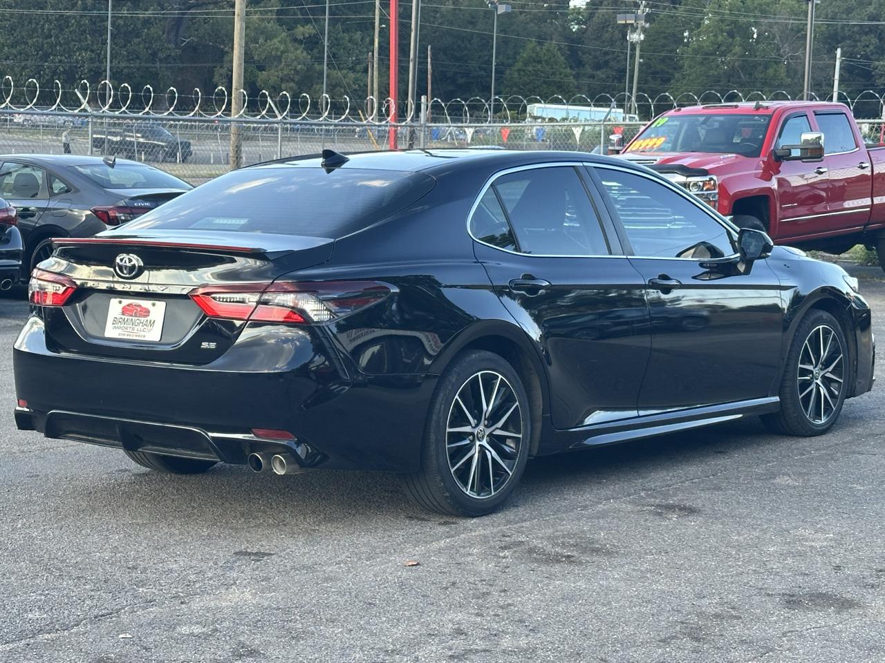 Toyota Camry Hybrid SE Nightshade CVT (Natl) 2023