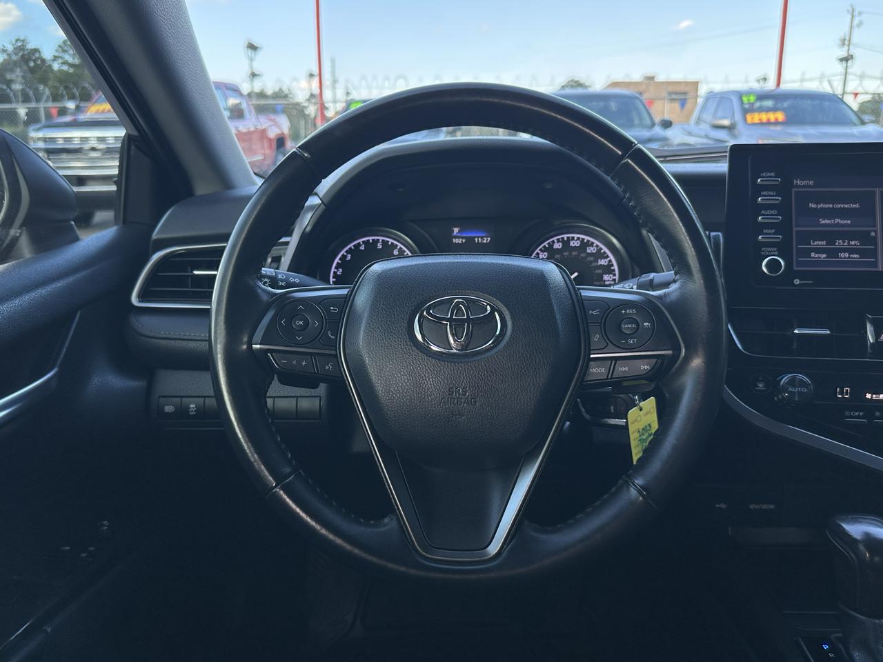 Toyota Camry Hybrid SE Nightshade CVT (Natl) 2023