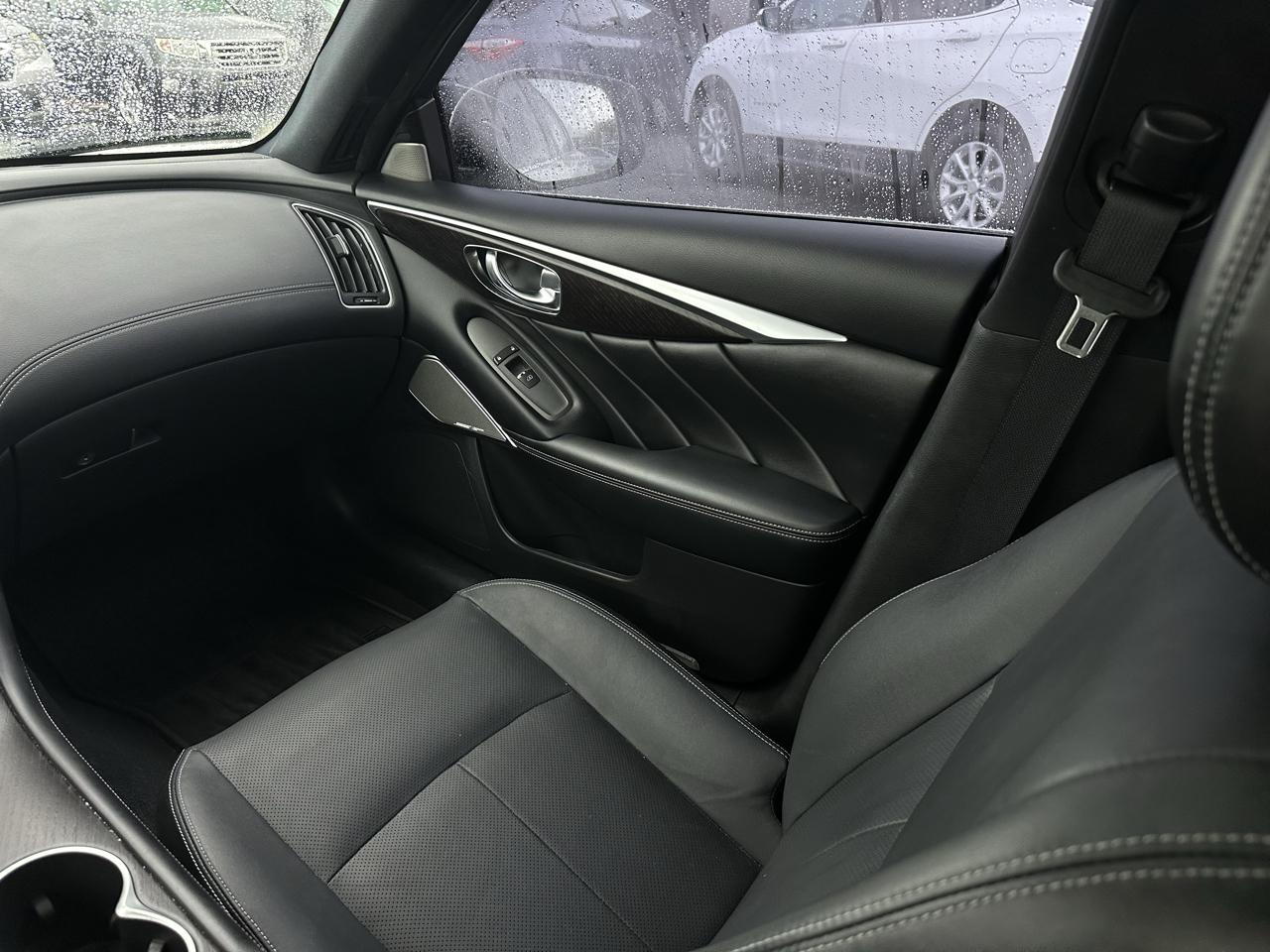 Infiniti Q50 3.0t SENSORY RWD 2021
