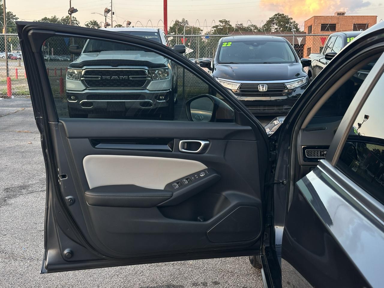 Honda Civic Hatchback EX-L CVT 2024