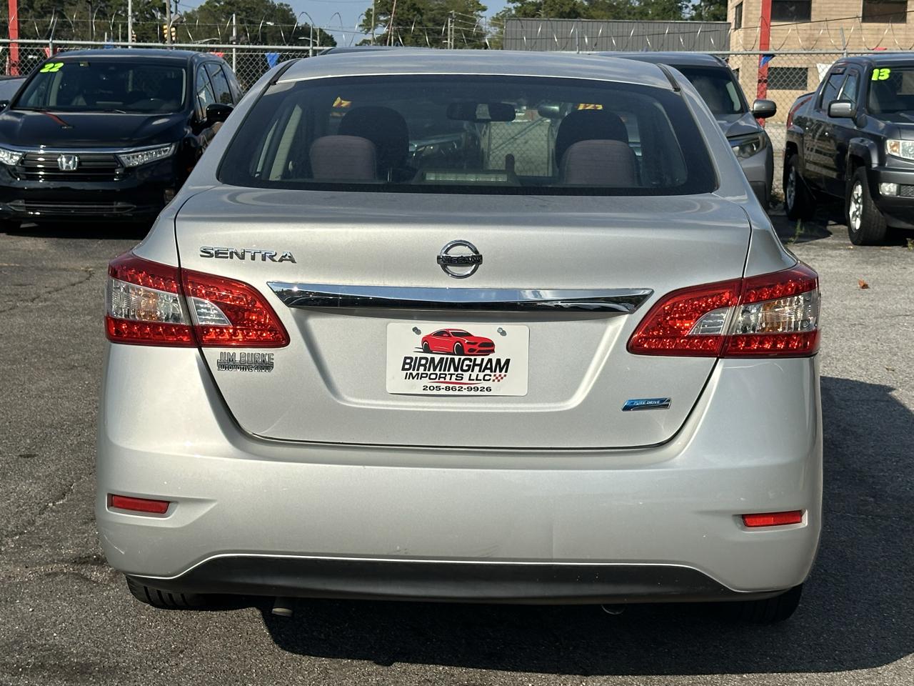 Nissan Sentra 4dr Sdn I4 CVT S 2014