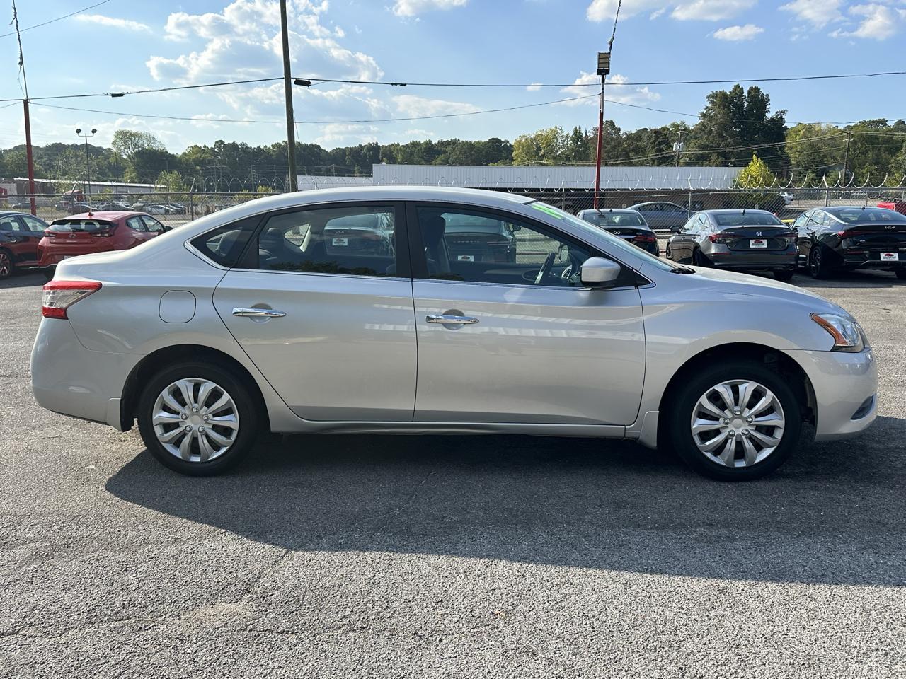 Nissan Sentra 4dr Sdn I4 CVT S 2014
