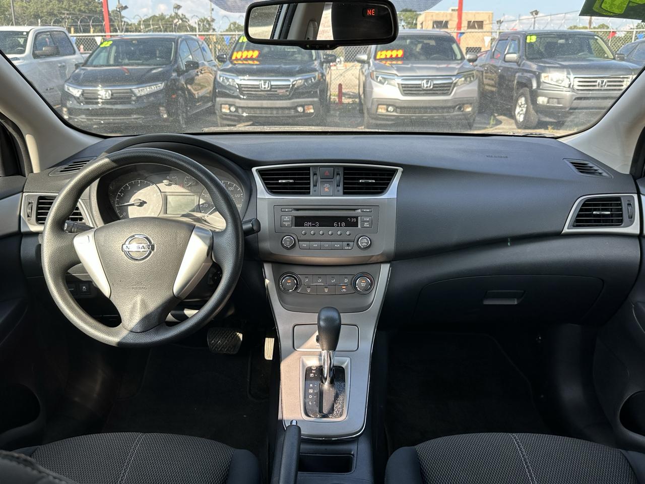 Nissan Sentra 4dr Sdn I4 CVT S 2014