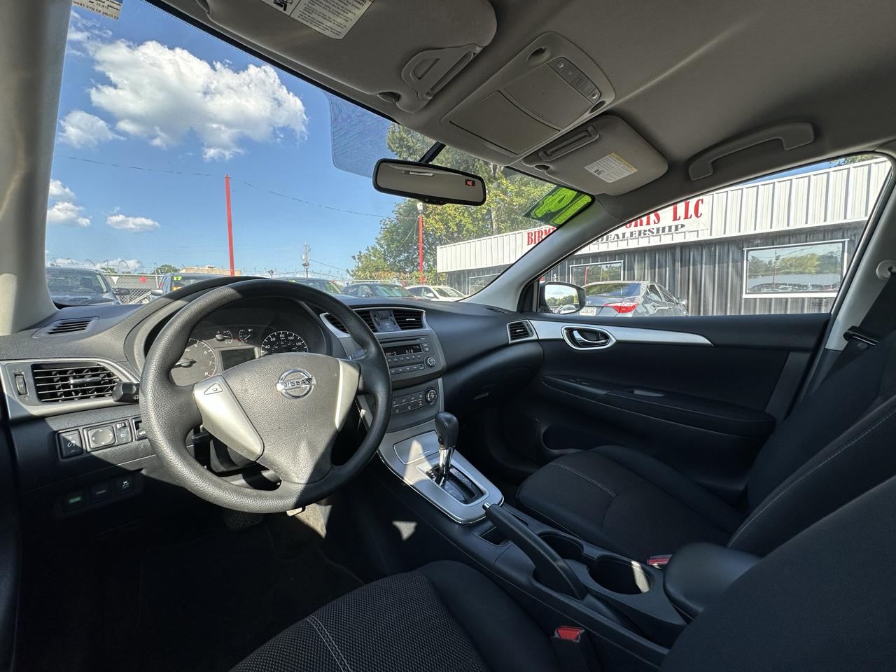 Nissan Sentra 4dr Sdn I4 CVT S 2014