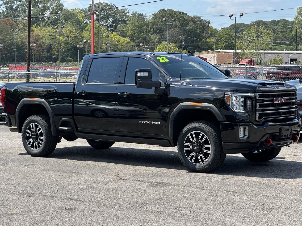 GMC Sierra 2500HD 4WD Crew Cab 159" AT4 2023