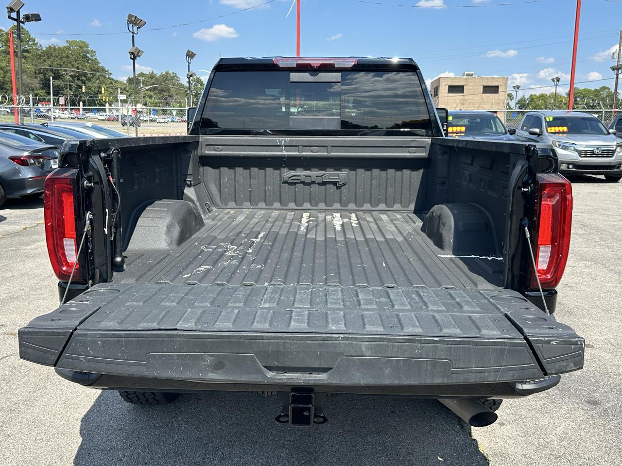 GMC Sierra 2500HD 4WD Crew Cab 159" AT4 2023