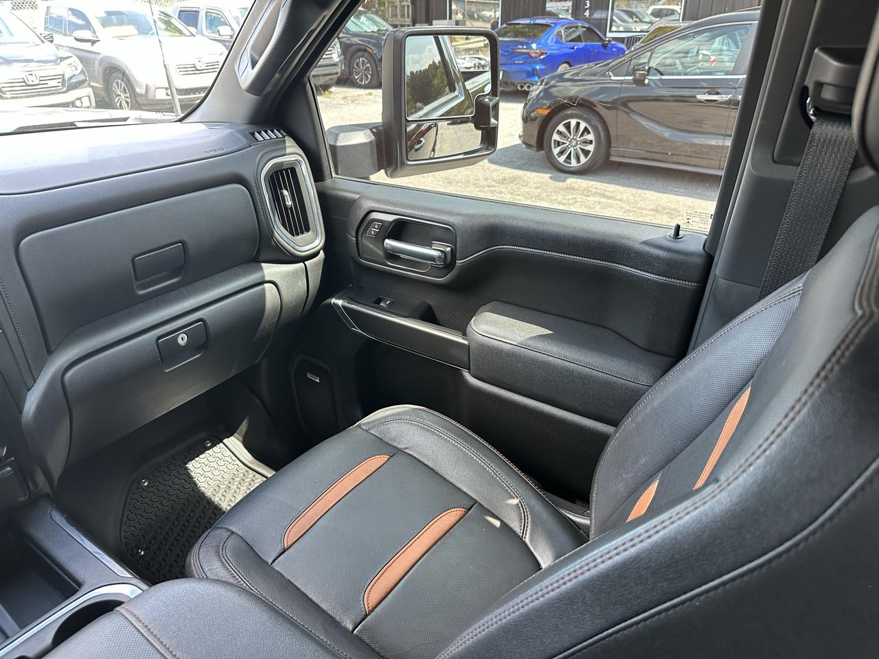 GMC Sierra 2500HD 4WD Crew Cab 159" AT4 2023