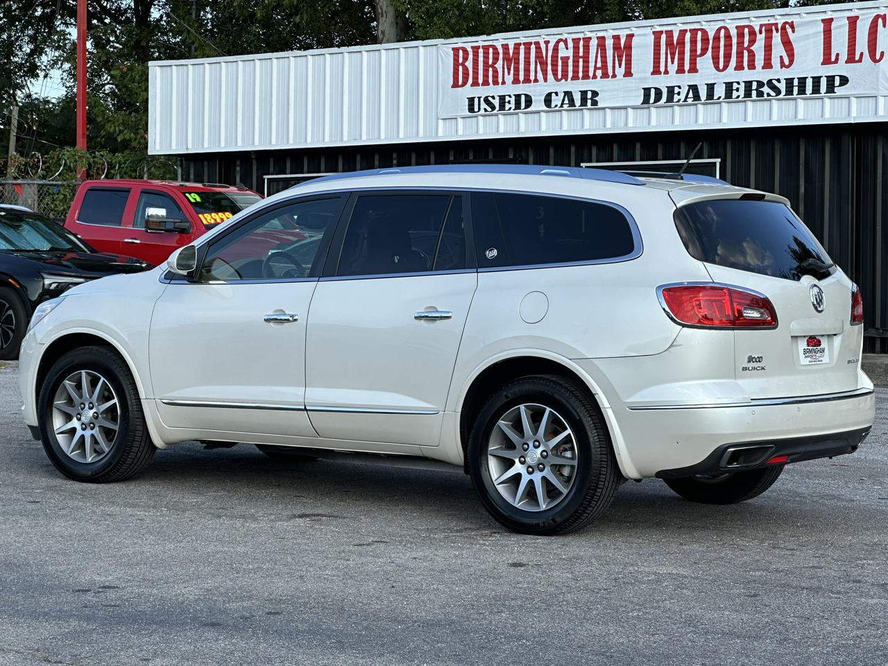 Buick Enclave FWD 4dr Leather 2015