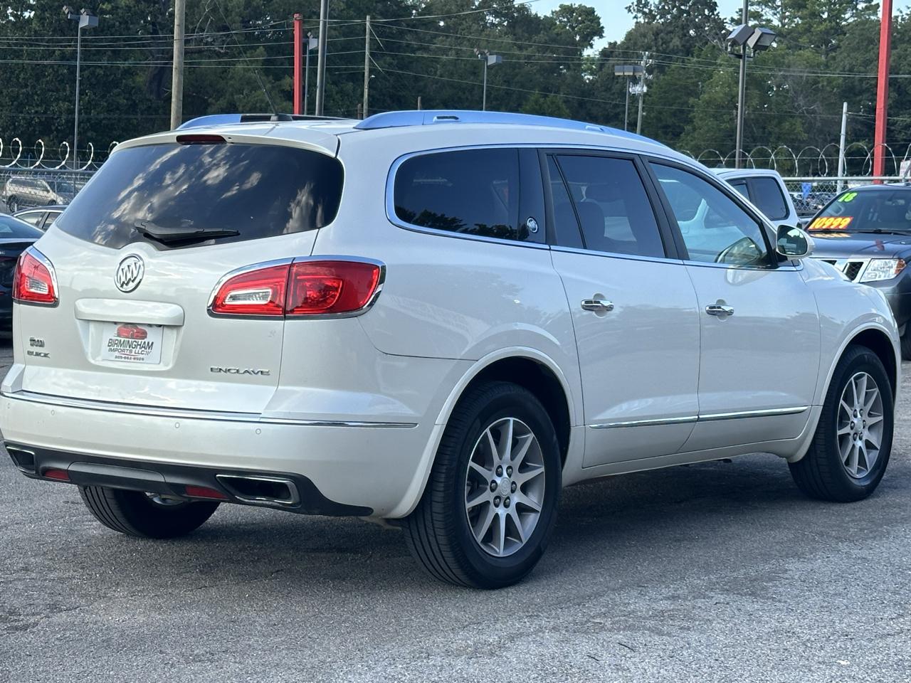 Buick Enclave FWD 4dr Leather 2015