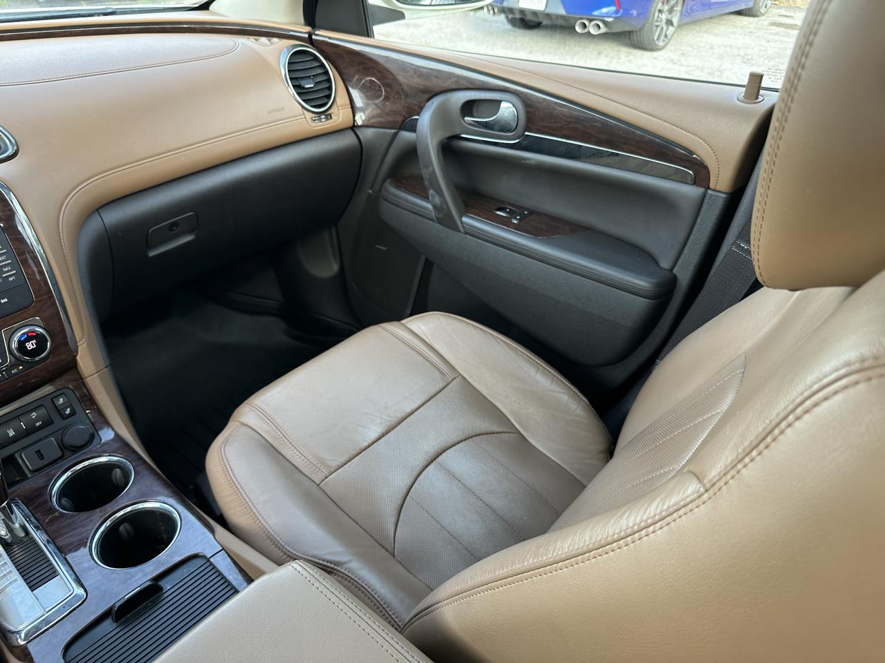 Buick Enclave FWD 4dr Leather 2015