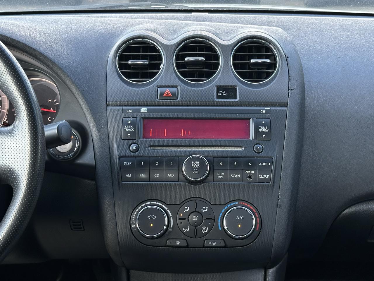 Nissan Altima 2dr Cpe I4 2.5 S 2013