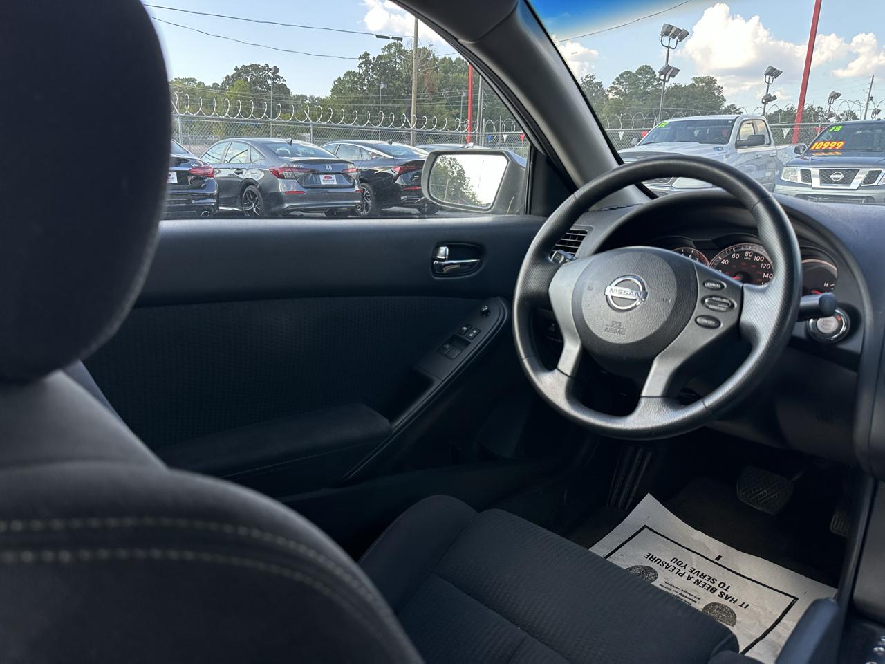 Nissan Altima 2dr Cpe I4 2.5 S 2013