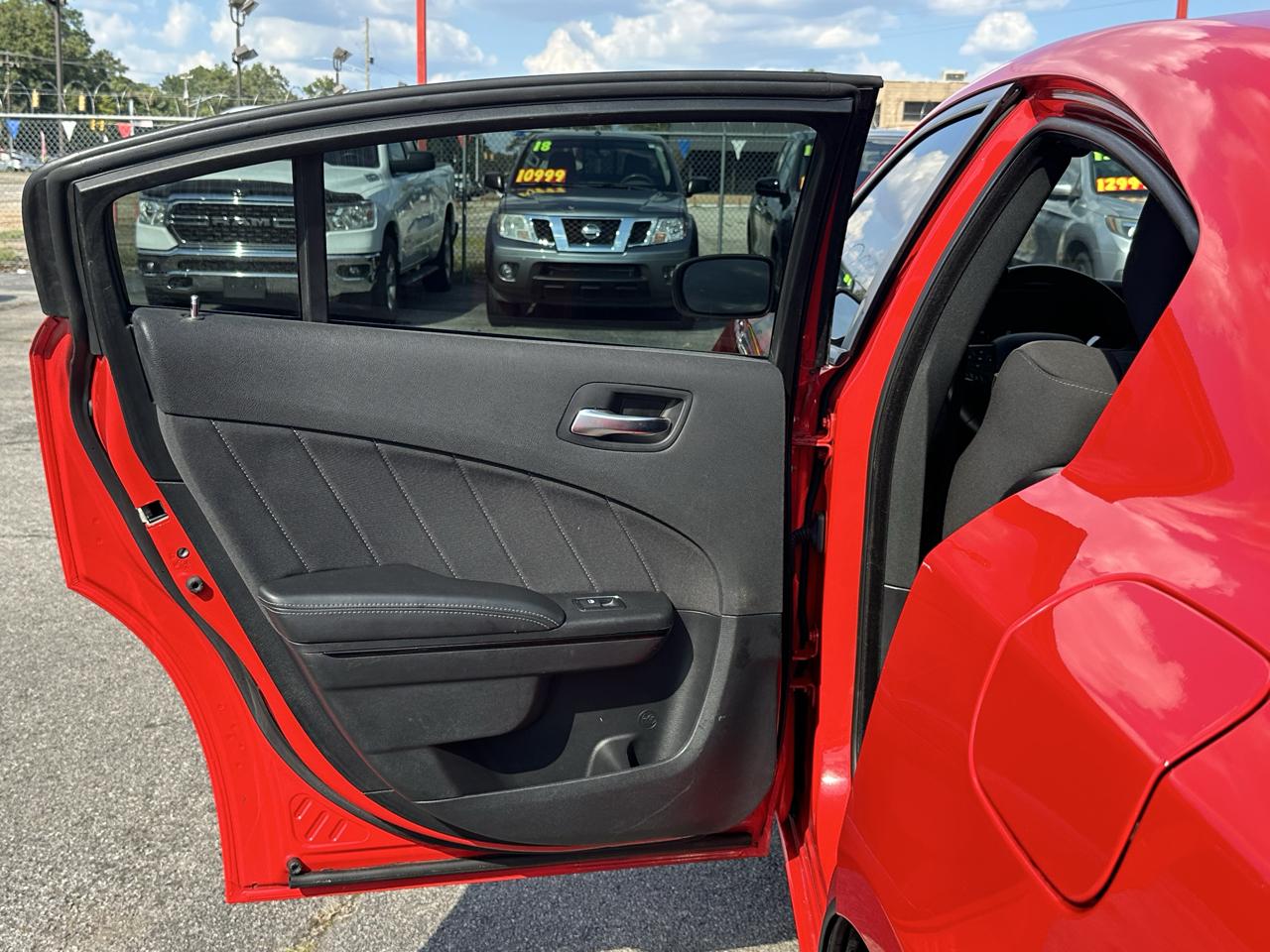 Dodge Charger SXT RWD 2019