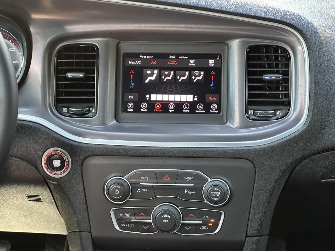 Dodge Charger SXT RWD 2019