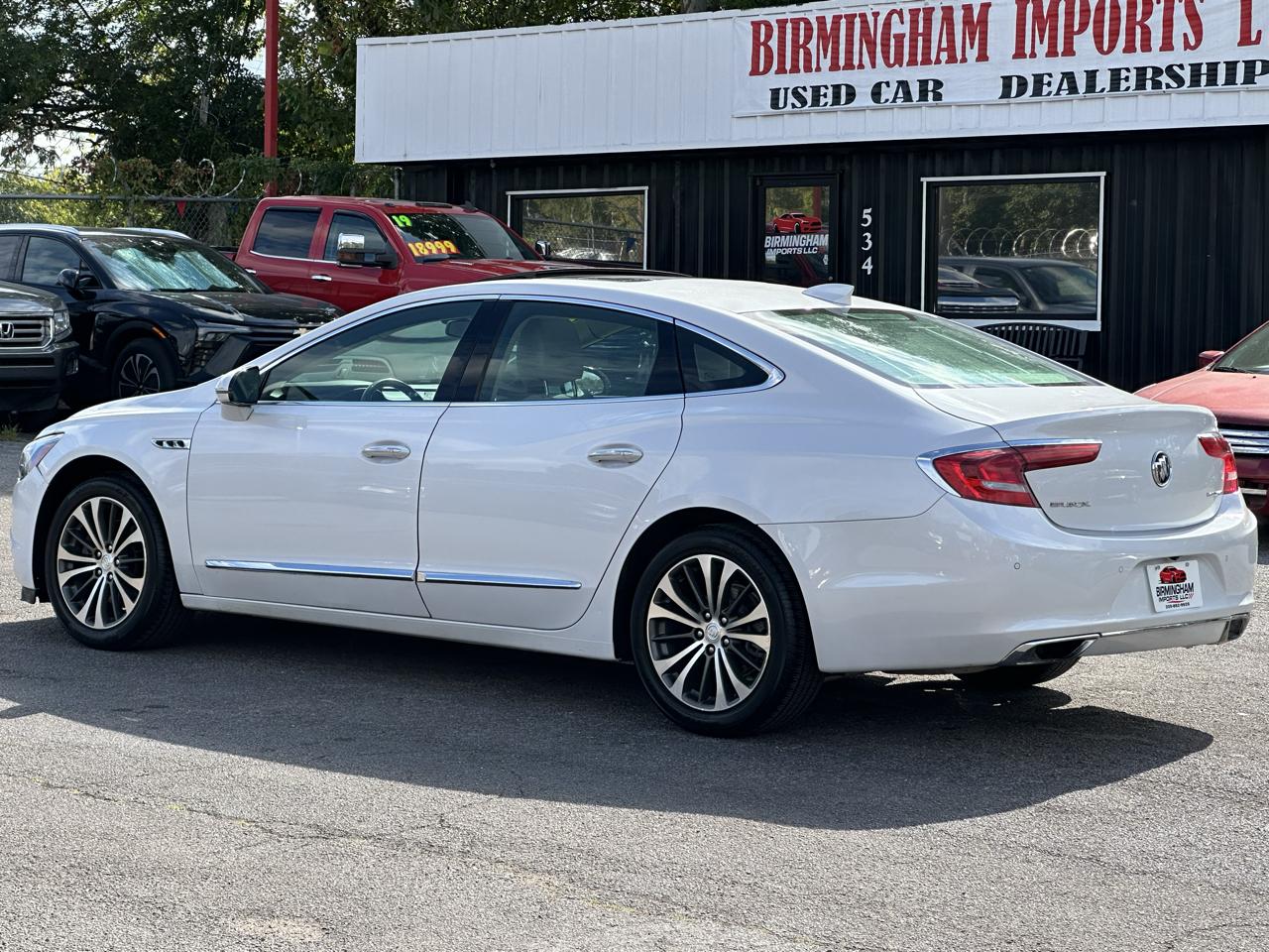 Buick LaCrosse 4dr Sdn Essence FWD 2017