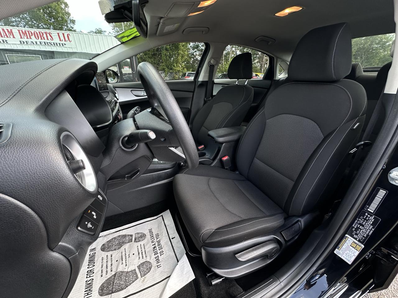 Kia Forte LXS IVT 2024