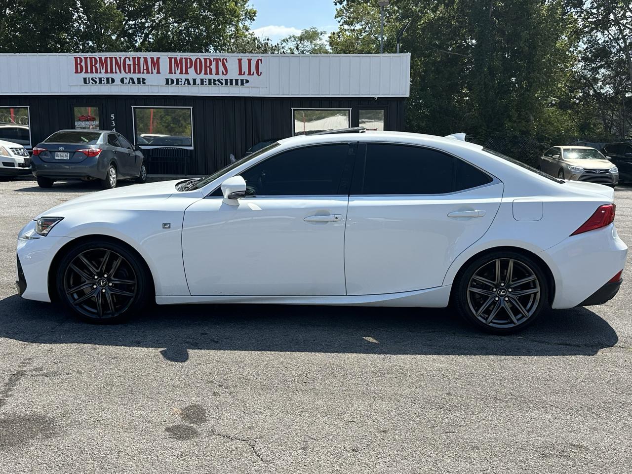 Lexus IS IS 300 RWD 2018