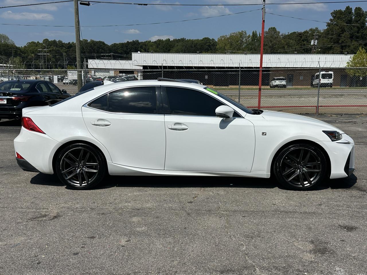 Lexus IS IS 300 RWD 2018