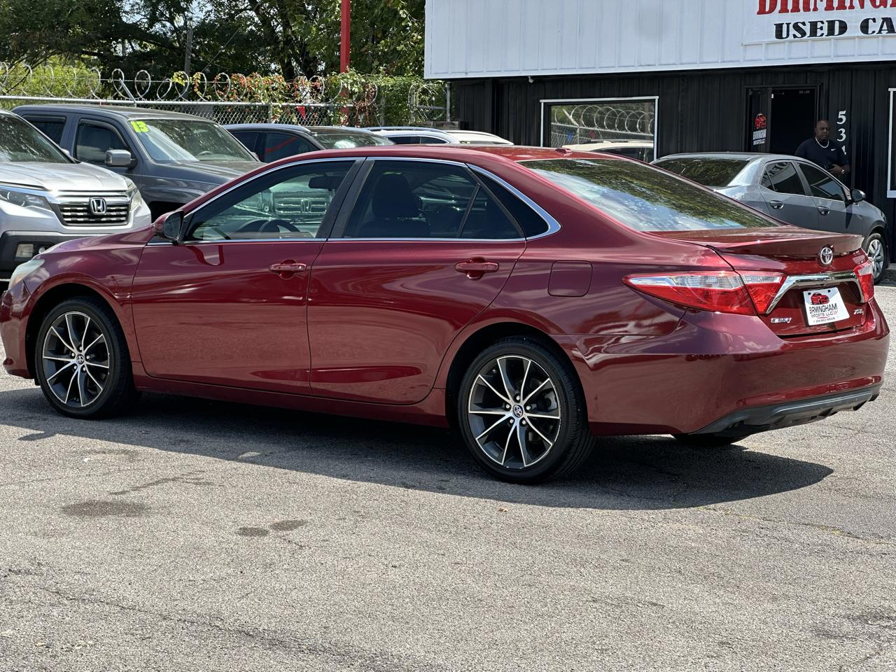 Toyota Camry 4dr Sdn I4 Auto XLE (Natl) 2015