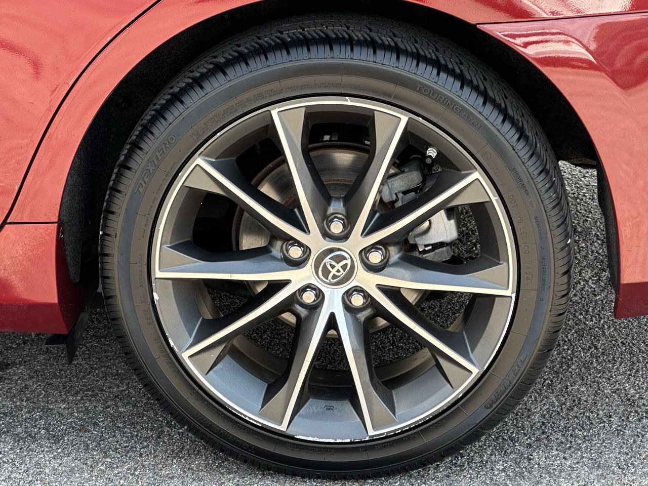 Toyota Camry 4dr Sdn I4 Auto XLE (Natl) 2015