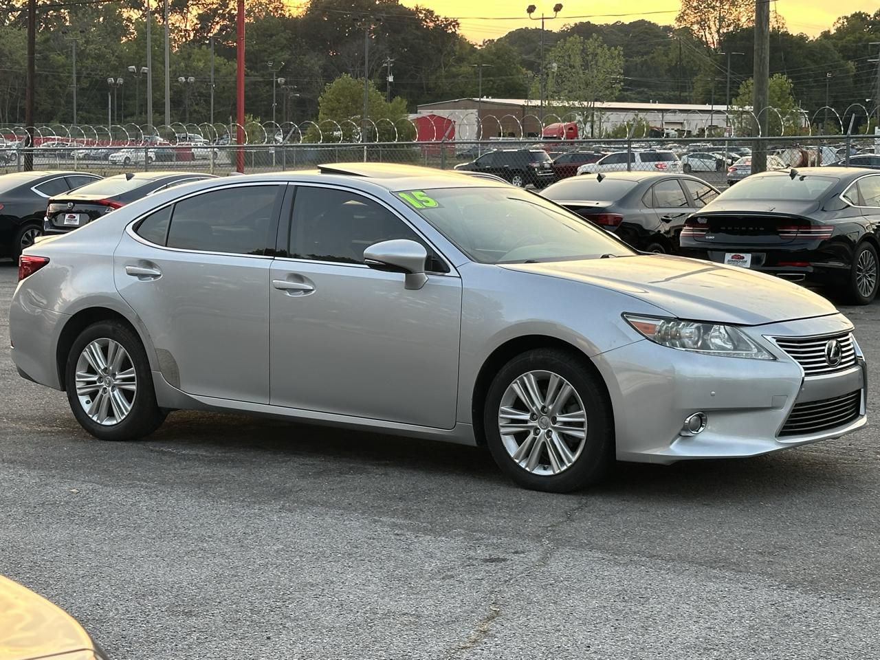 Lexus ES 350 4dr Sdn 2015