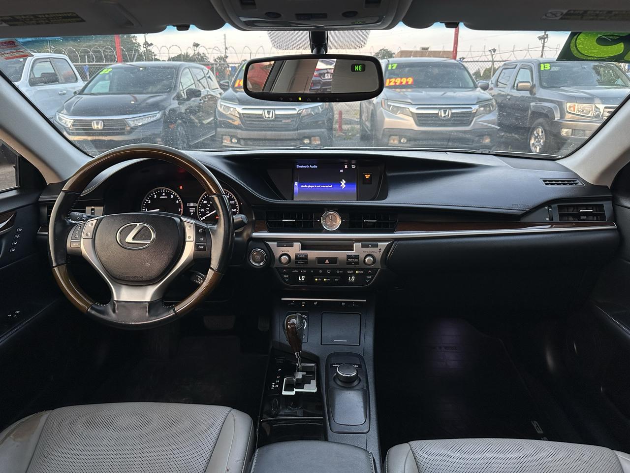 Lexus ES 350 4dr Sdn 2015