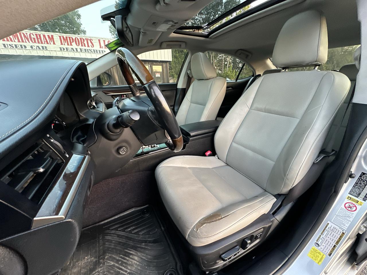 Lexus ES 350 4dr Sdn 2015