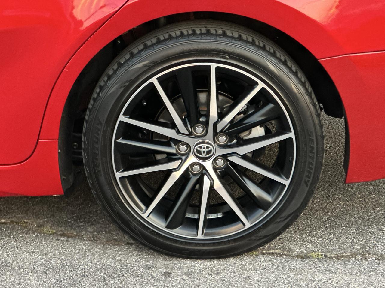 Toyota Camry SE Auto (Natl) 2021