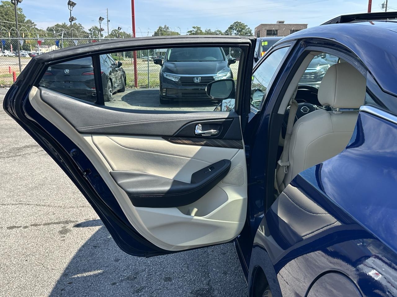 Nissan Maxima Platinum 3.5L 2017