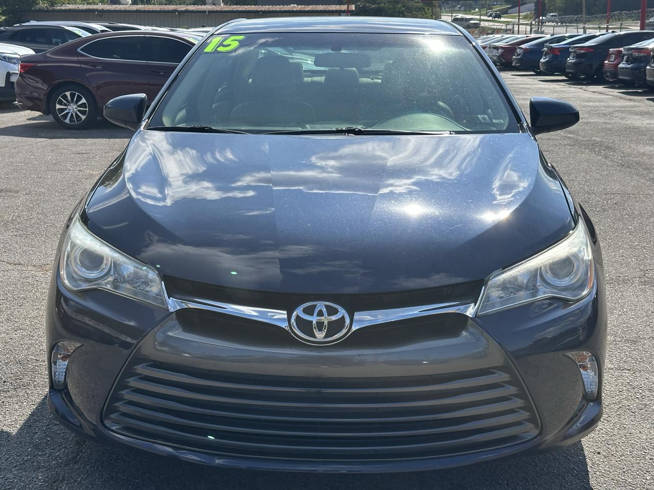 Toyota Camry 4dr Sdn I4 Auto XLE (Natl) 2015