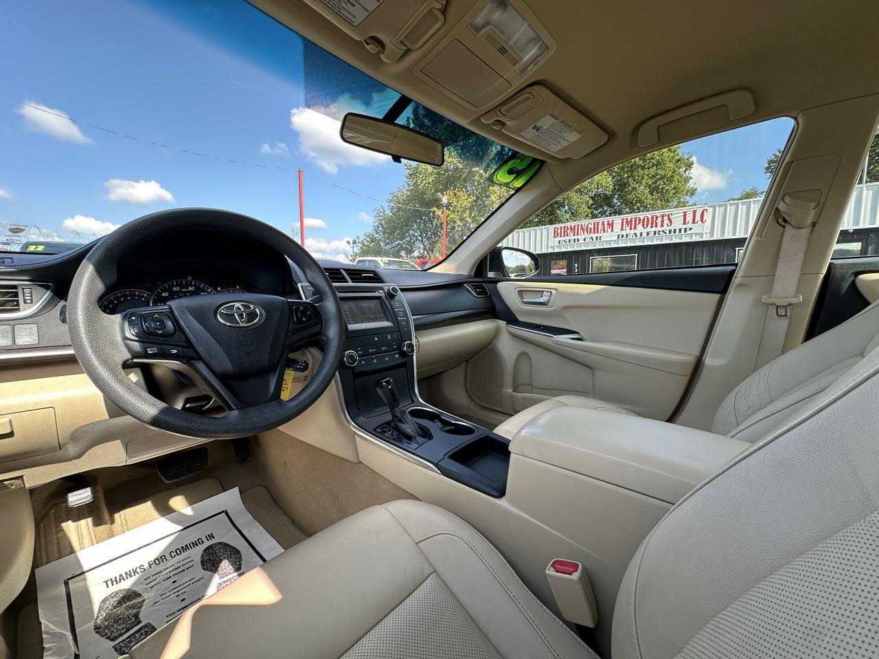 Toyota Camry 4dr Sdn I4 Auto XLE (Natl) 2015