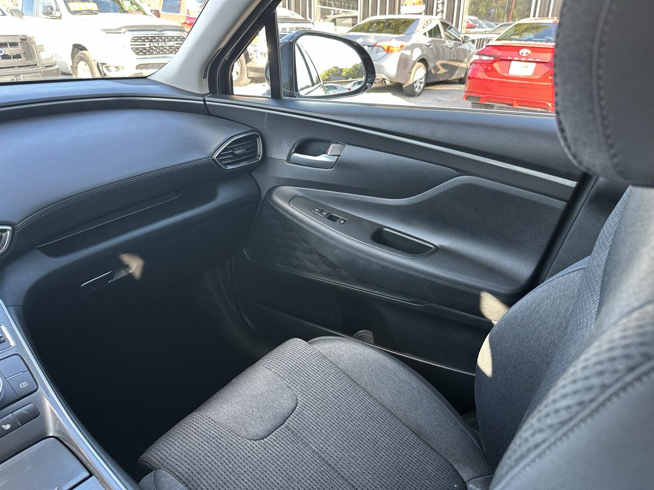 Hyundai Santa Fe SEL FWD 2023
