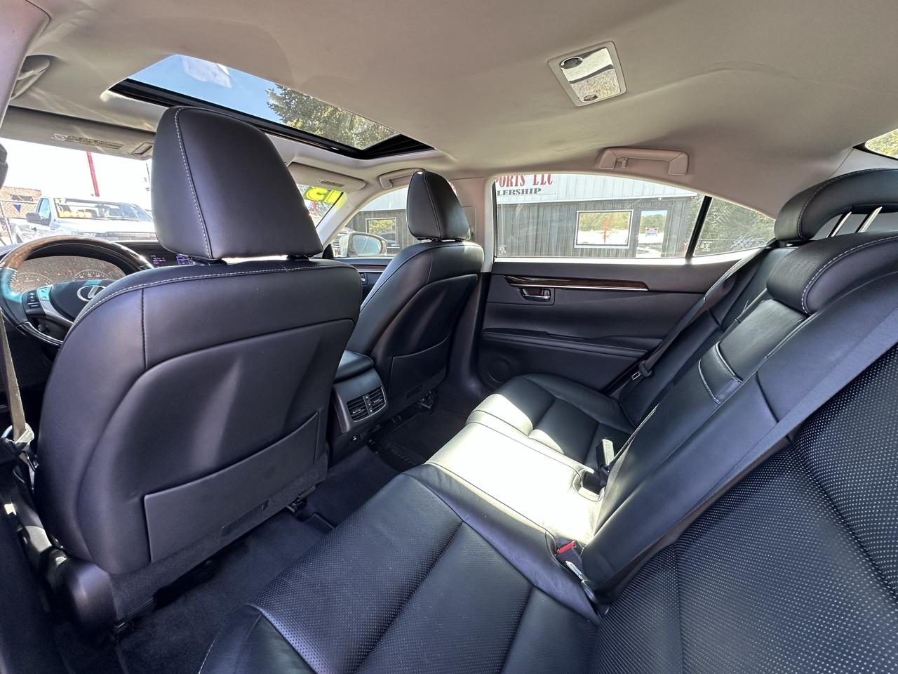 Lexus ES 350 4dr Sdn 2013
