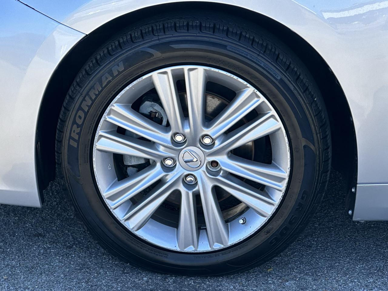 Lexus ES 350 4dr Sdn 2013