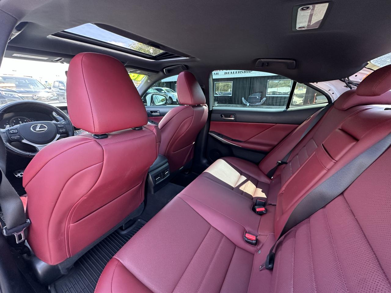 Lexus IS IS 300 RWD 2018