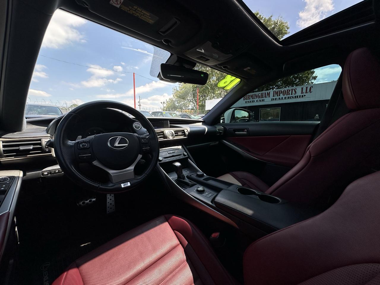 Lexus IS IS 300 RWD 2018