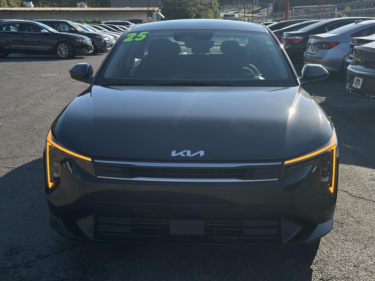 Kia K4 LXS FWD 2025