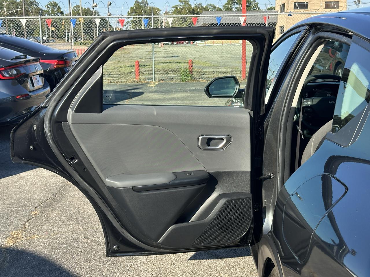 Kia K4 LXS FWD 2025