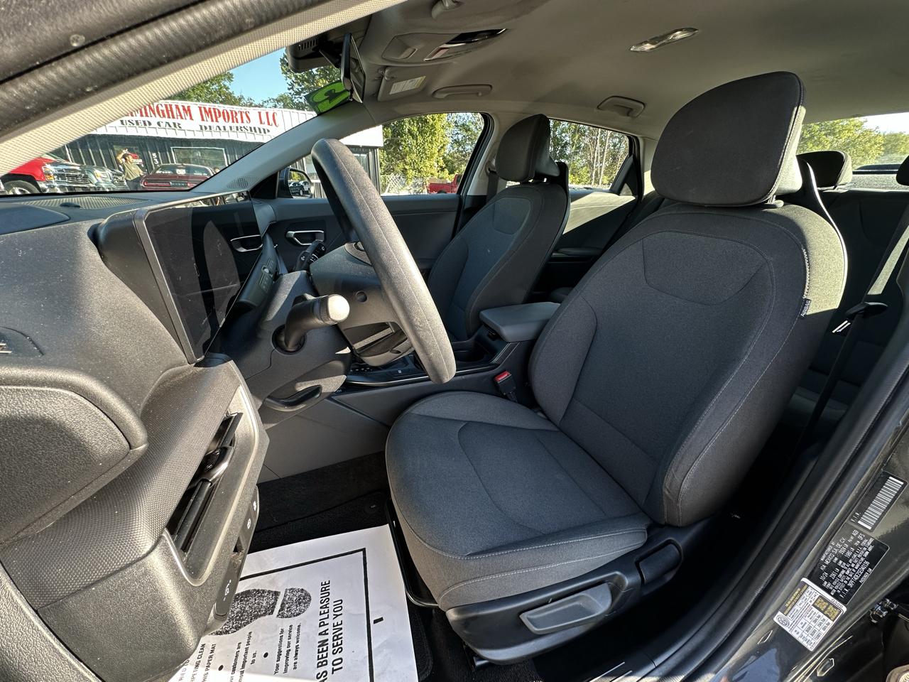 Kia K4 LXS FWD 2025