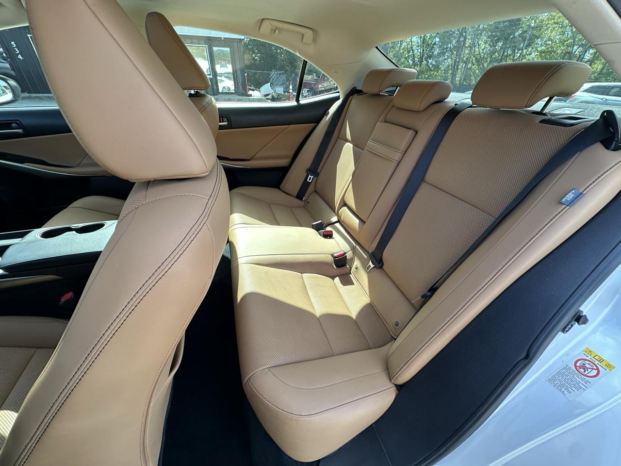 Lexus IS IS 300 RWD 2018