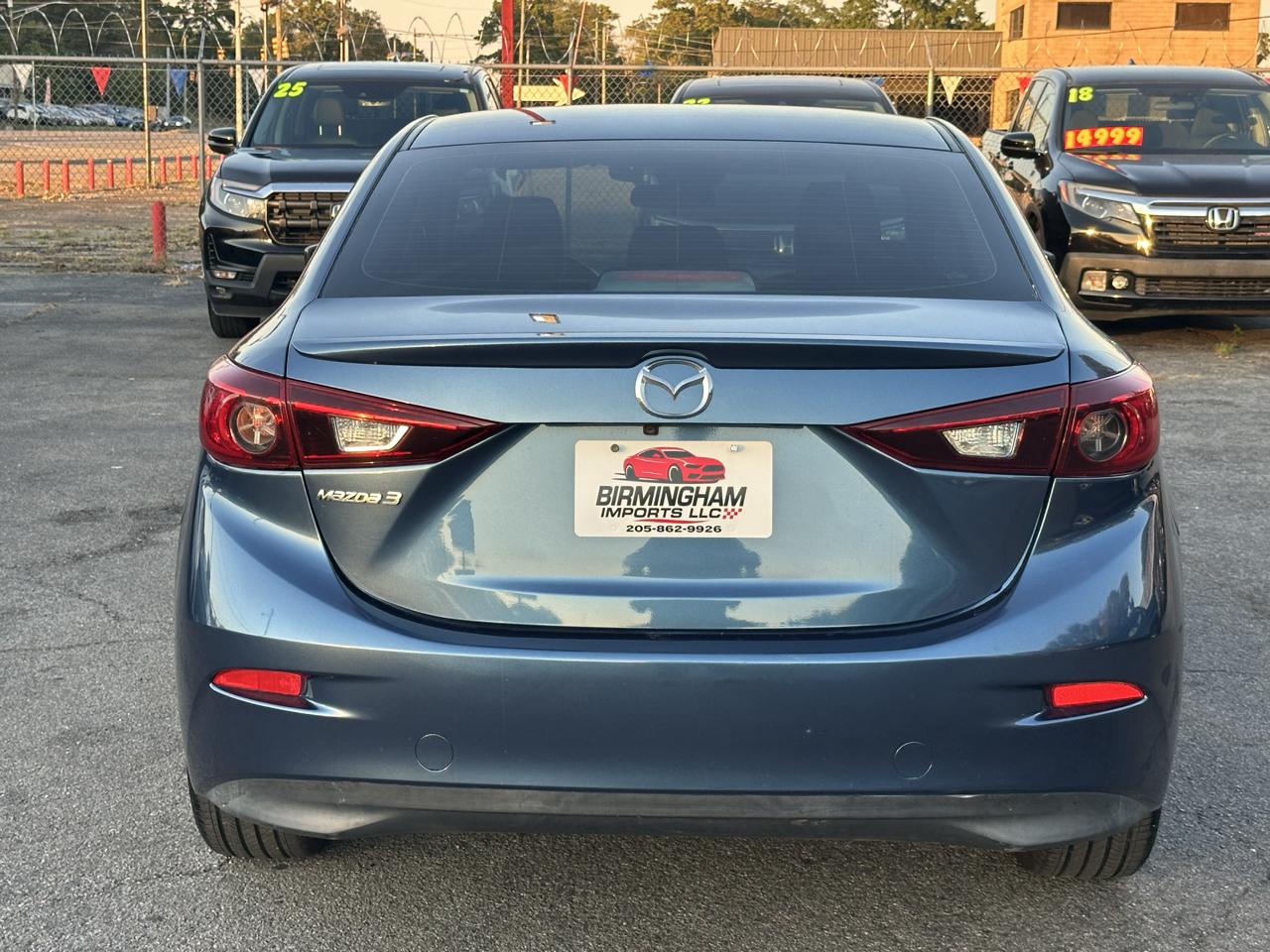 Mazda Mazda3 4-Door Touring Auto 2018