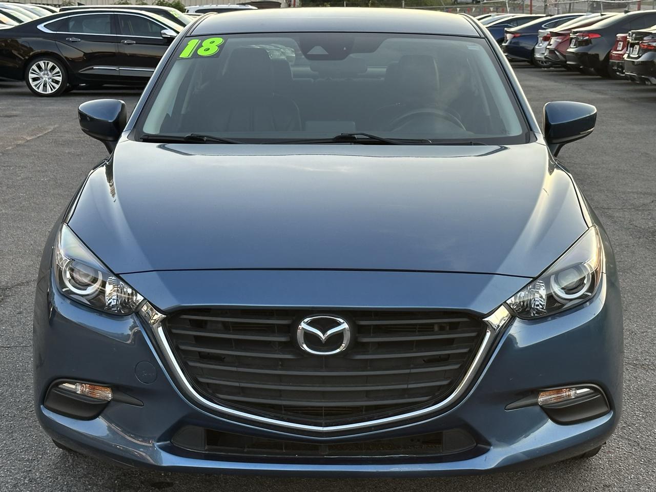 Mazda Mazda3 4-Door Touring Auto 2018