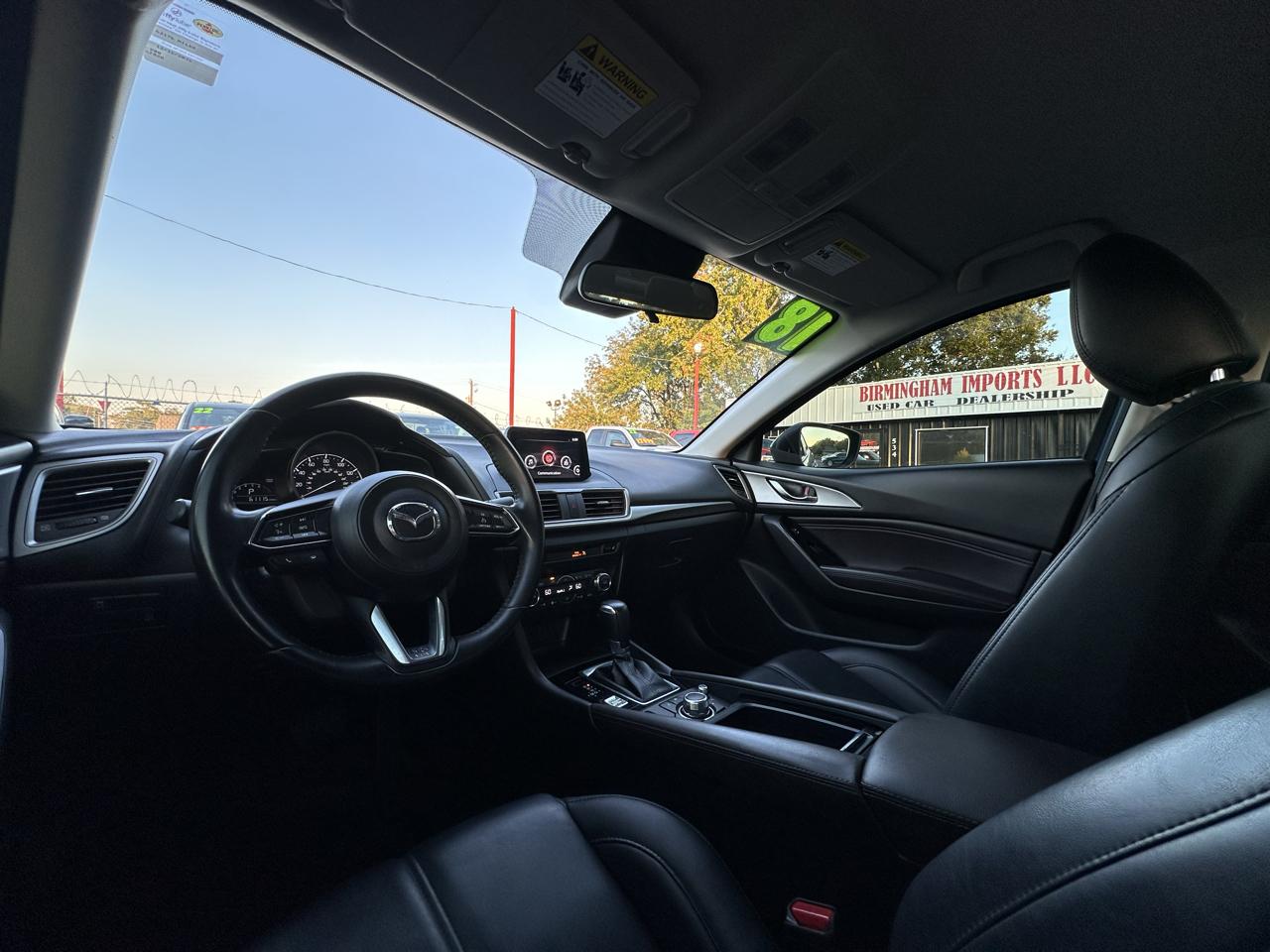 Mazda Mazda3 4-Door Touring Auto 2018