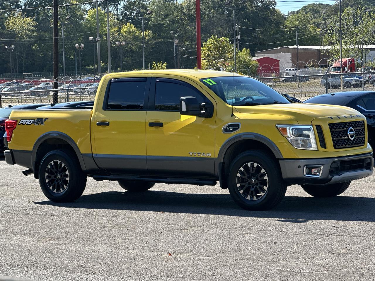 Nissan Titan 4x4 Crew Cab PRO-4X 2017