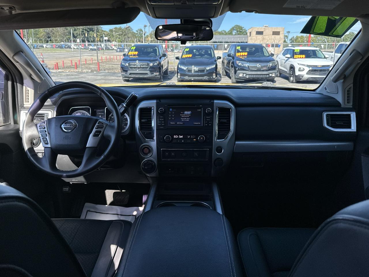 Nissan Titan 4x4 Crew Cab PRO-4X 2017